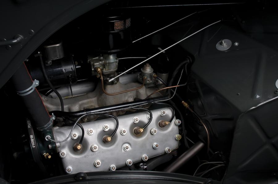  Ford V8 Model 48 DeLuxe Phaeton 1935 года  (фото 10 из 52)